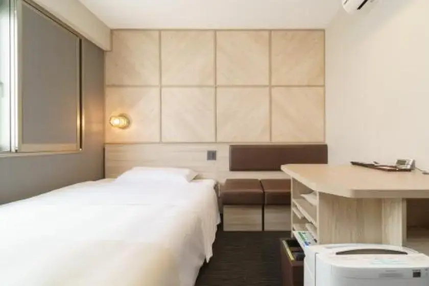 Extra Double room (full double bed)
