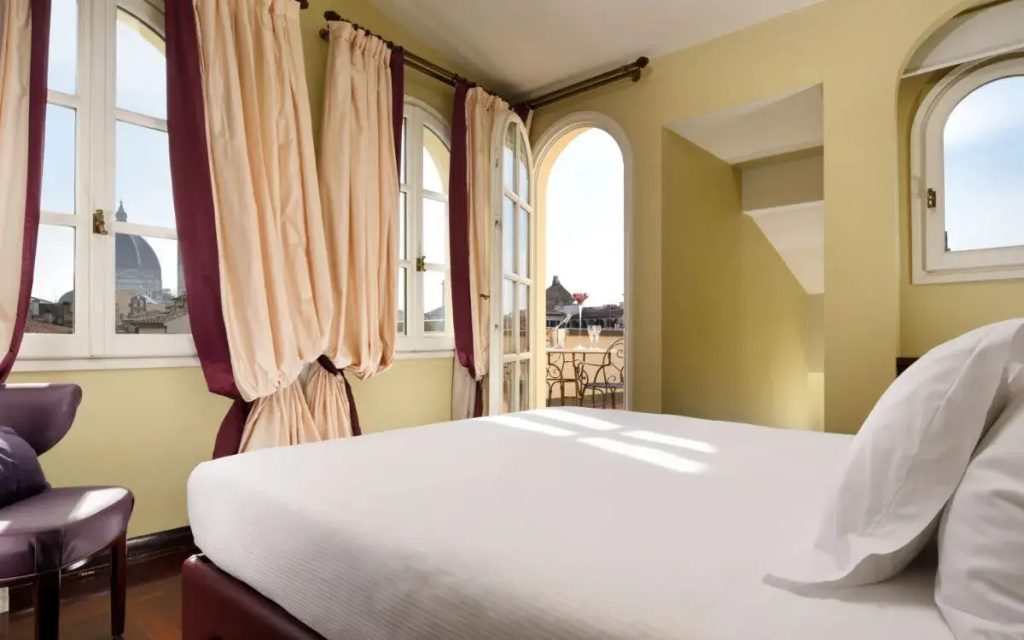 Honeymoon Suite