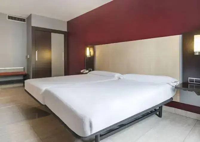 Hotel ILUNION Almirante - Chambres