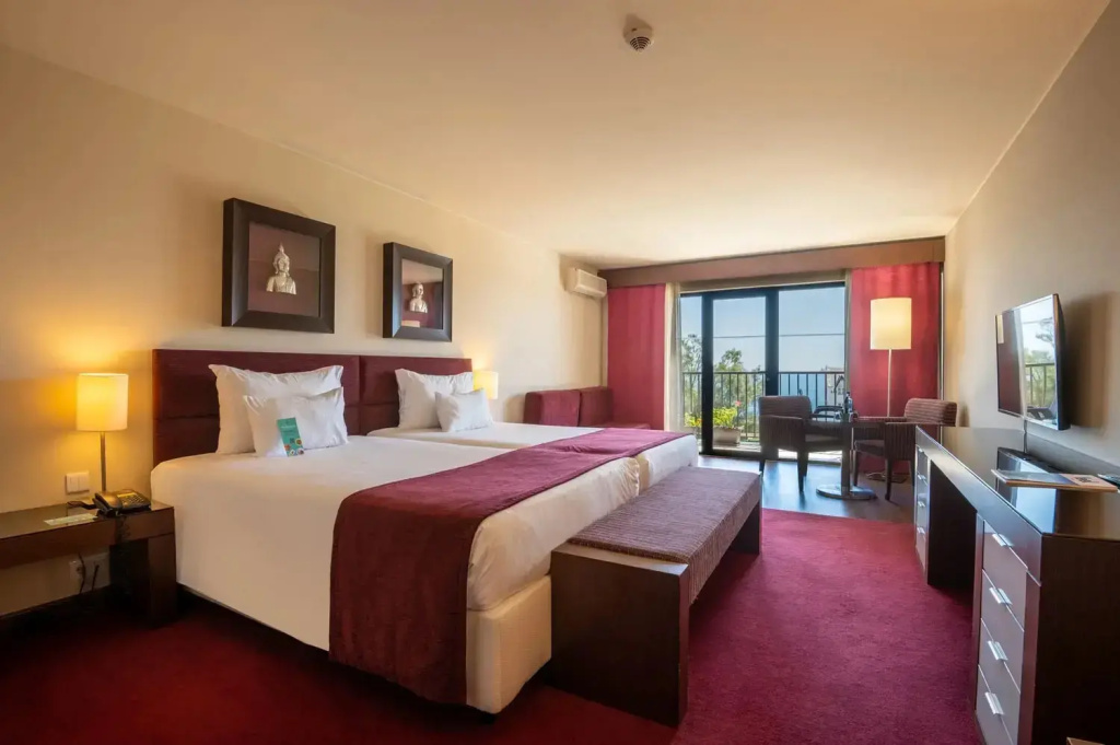 Standard Double room with sea view (twin beds)