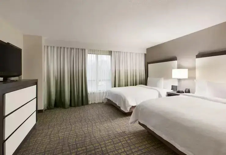 Embassy Suites by Hilton Newark Wilmington South - Chambres