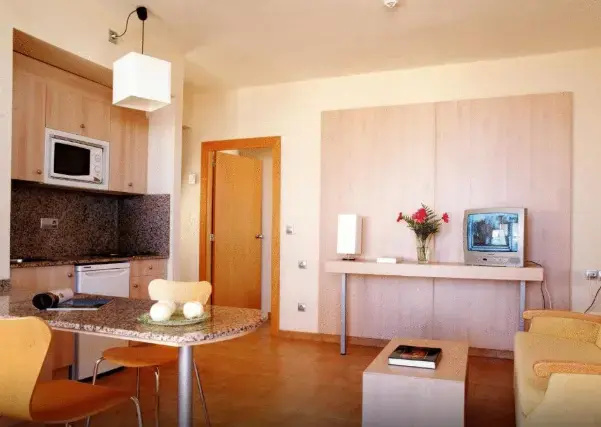 Advise Hotels Reina - Chambres