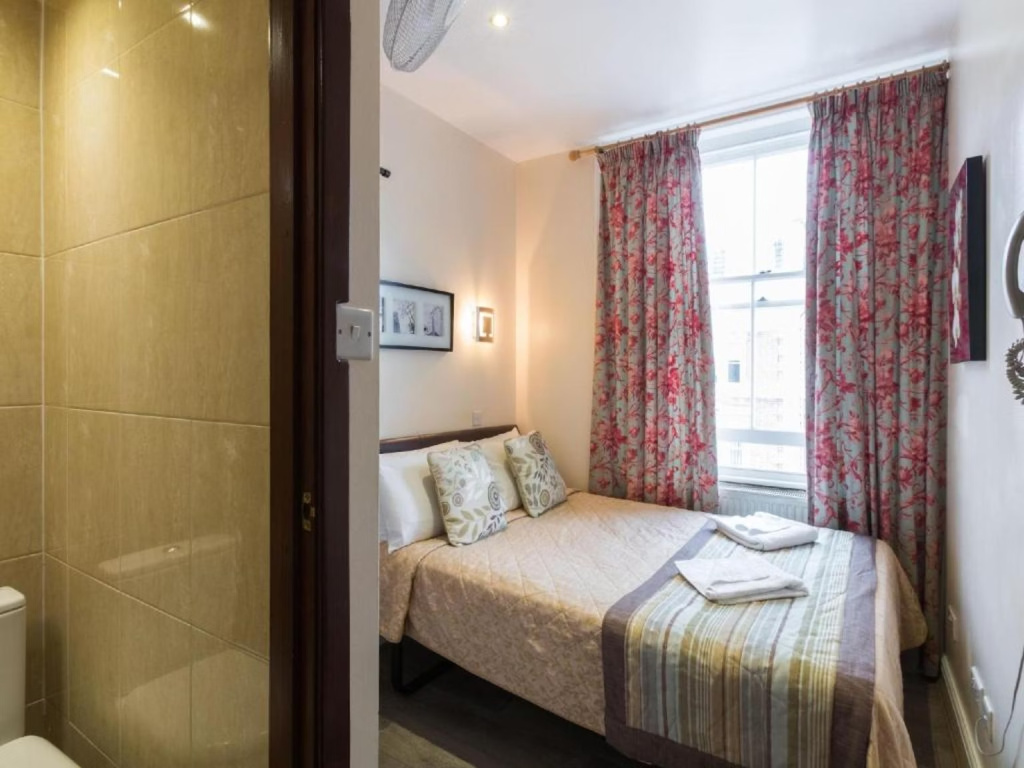 Notting Hill Gate Hotel Room Type - Double or Twin Room