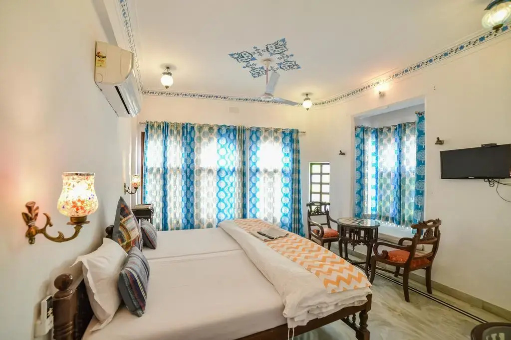 Hotal Devraj Niwas on Lake Pichola Udaipur - Chambres