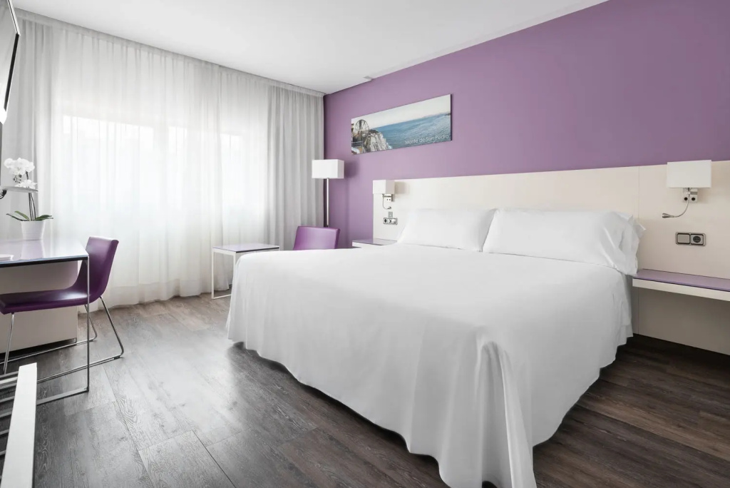 Superior Double room (full double bed)