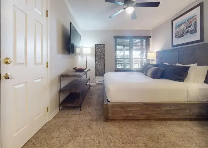 2 Bedrooms Loft Apartment