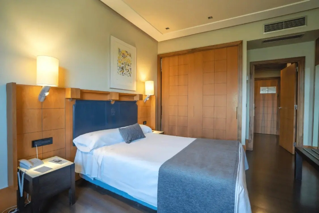 Gran Hotel Lakua - Chambres