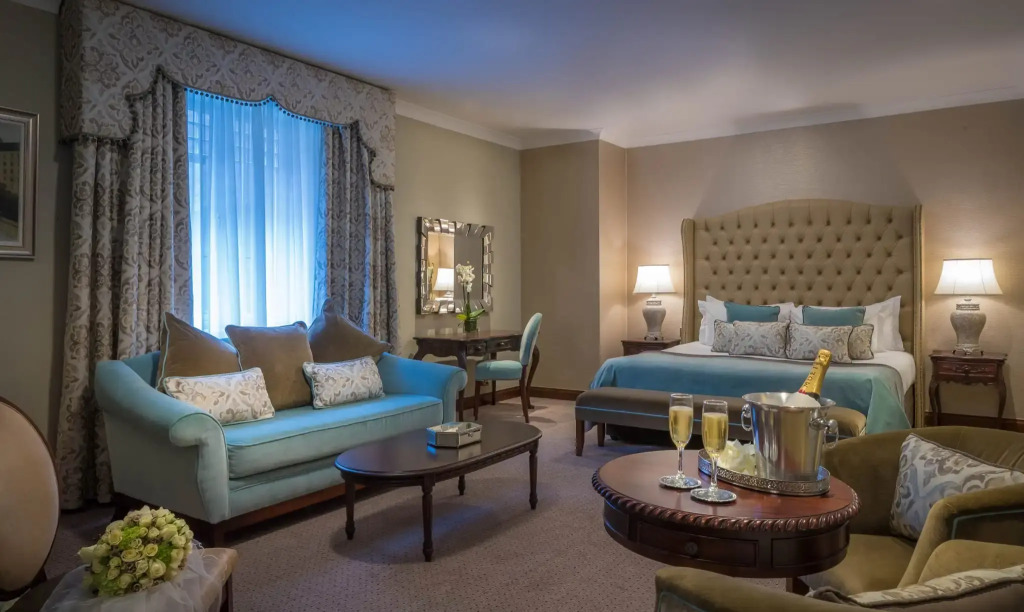 hotel photo