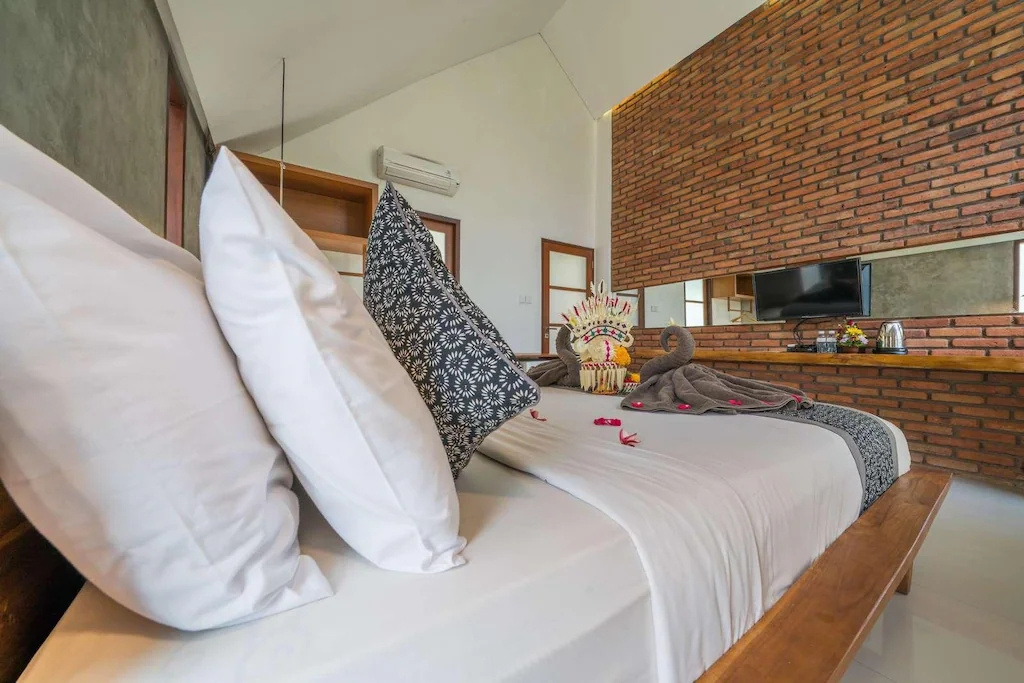 Deluxe Garden Double Suite (full double bed)