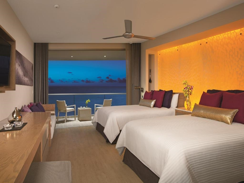 whirlpool Xhale Club 雙連房 海景雙床