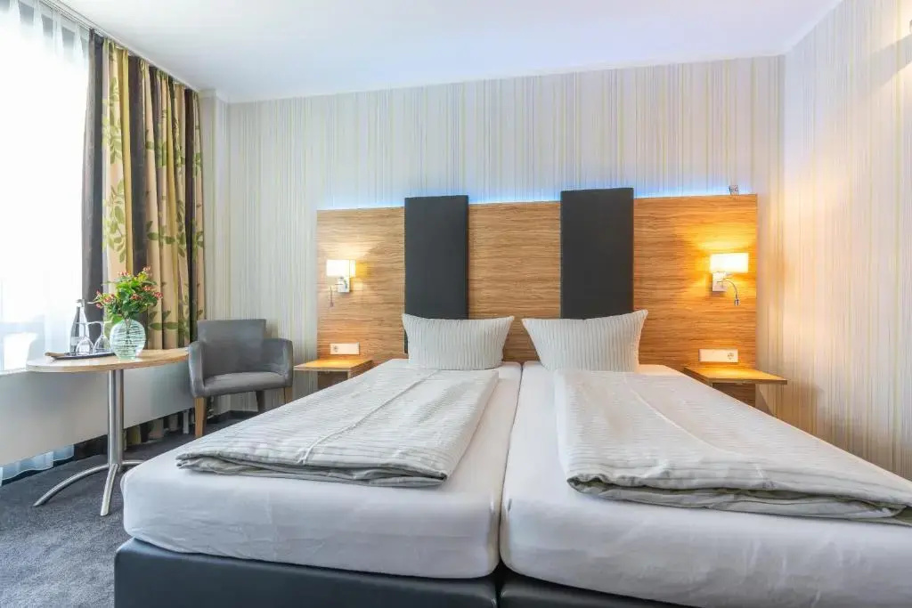 Triple room with lake view