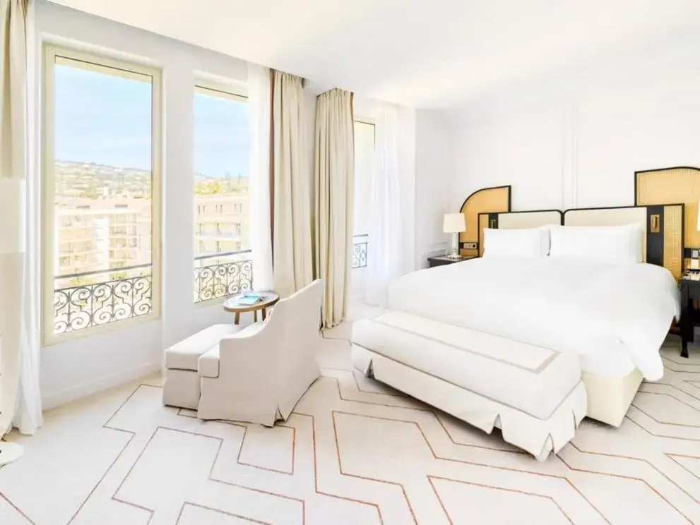 Premium Double room with garden view (full double bed)