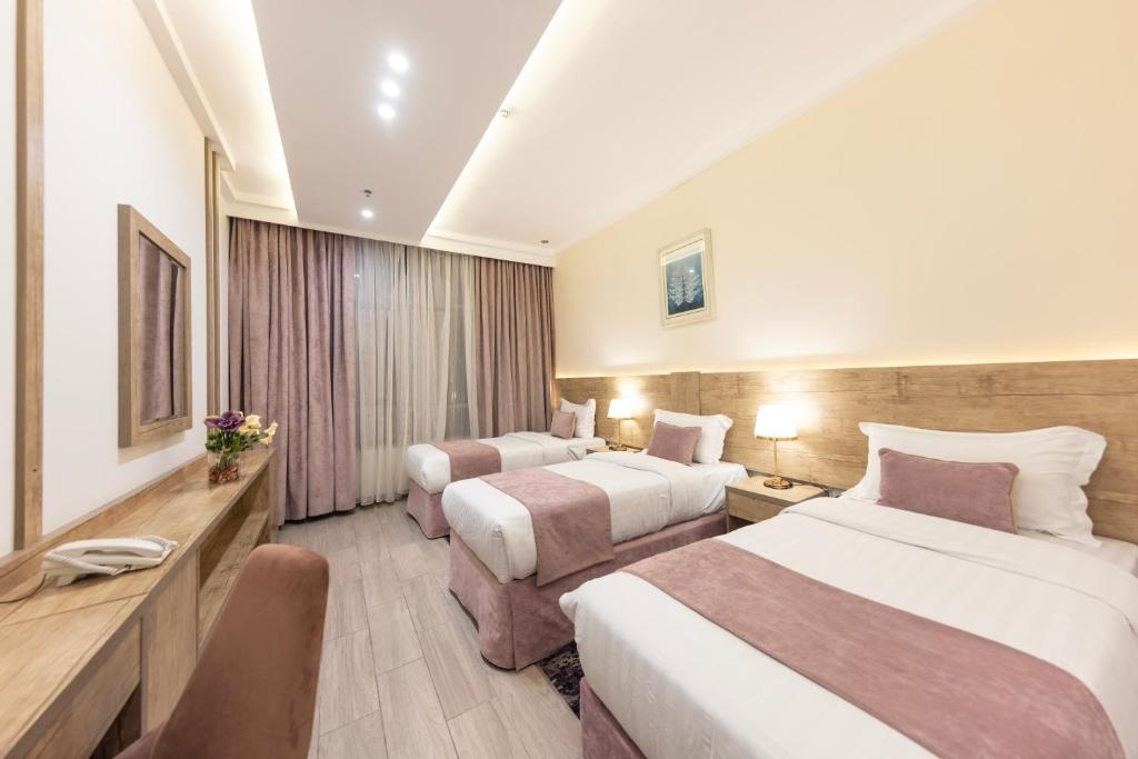 Triple room