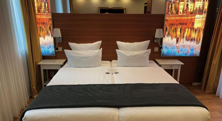Double room (twin beds)