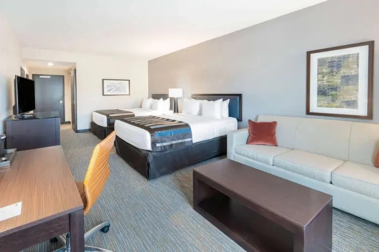 Standard Quadruple room