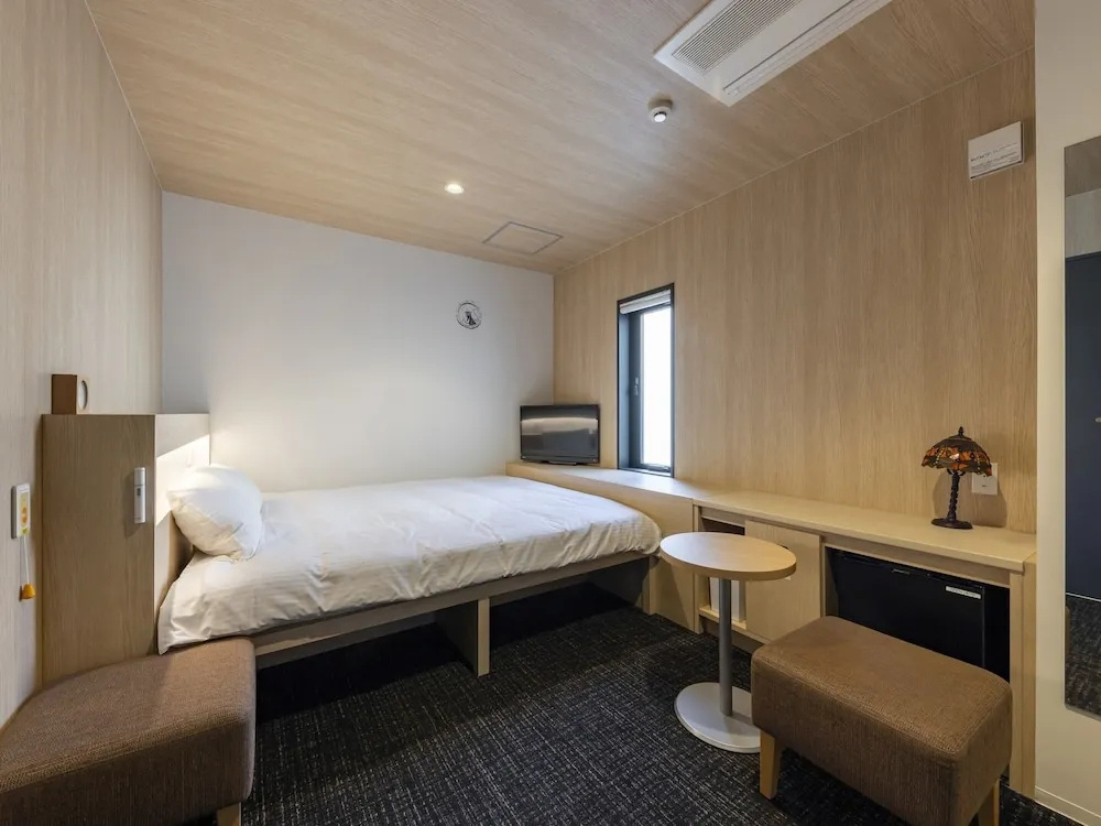 Universal Double room (full double bed)