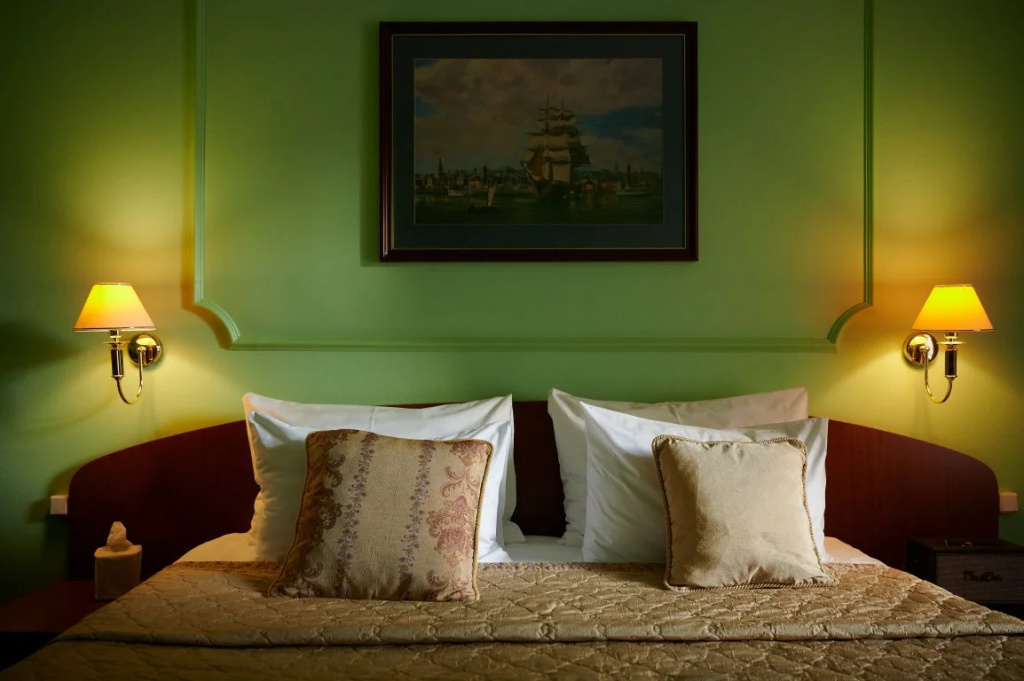 Marco Polo by Moss Hospitality Hotel Room Type - Jane Double Suite full double bed