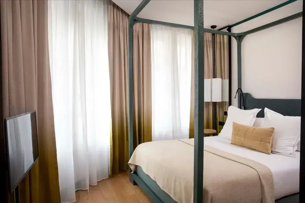 1 Bedroom Double Apartment (full double bed)