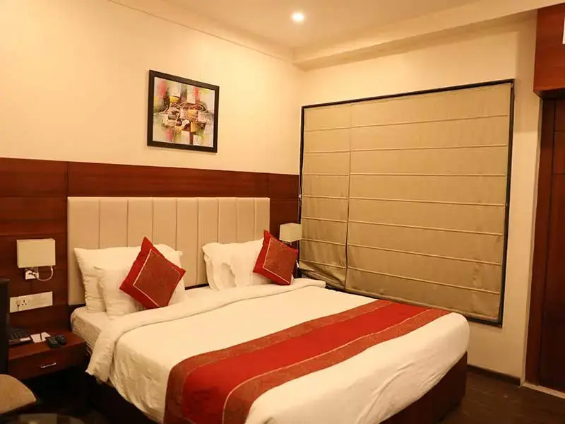 Executive Superior Double room (full double bed)