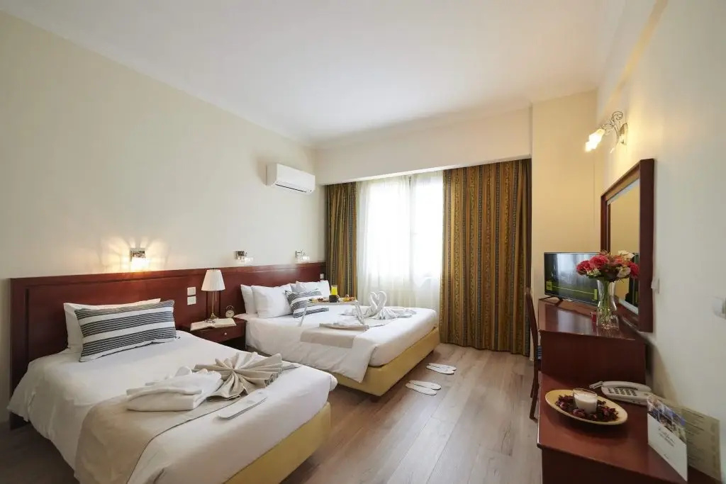 Crystal City Hotel - Chambres
