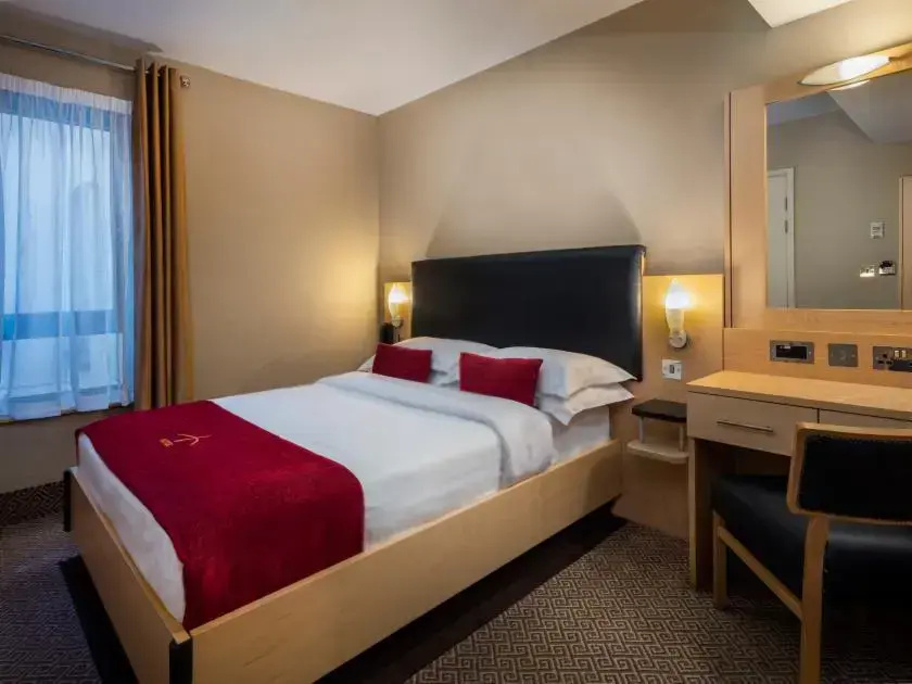 Academy Plaza Hotel - Chambres