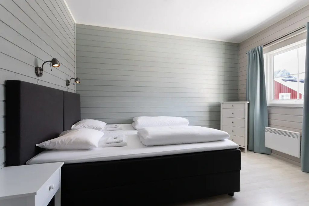1 Bedroom Superior Double Apartment with water view (full double bed)