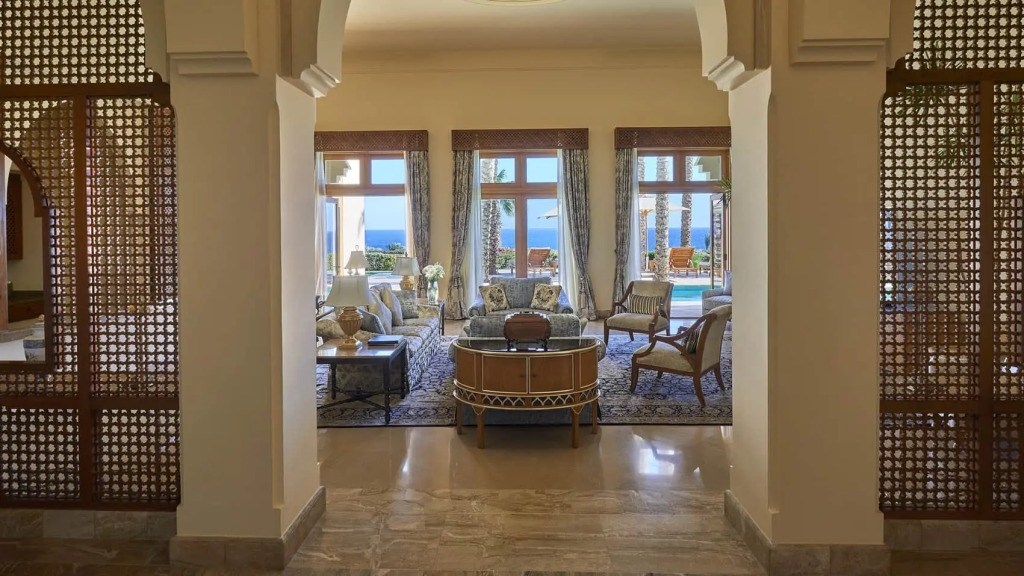 Шестиместный люкс Royal в Four Seasons Resort Sharm EL Sheikh
