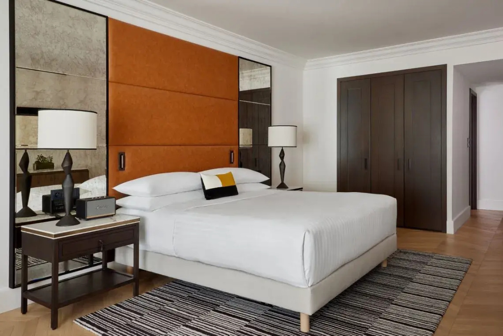 2 Bedrooms Grand Family Suite with courtyard view