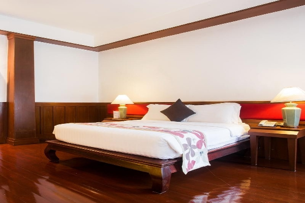 Deluxe Pool Access Double room (full double bed)
