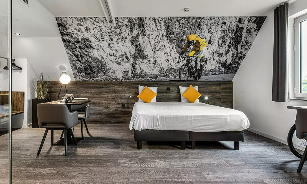 Superior Double Suite (full double bed)