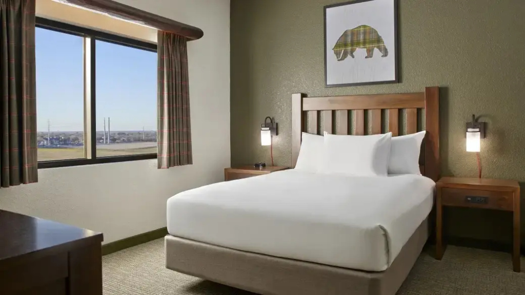 Grand Royal Bear Suite