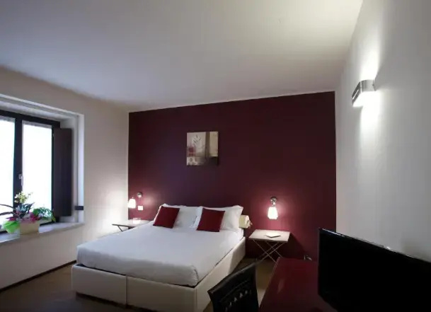 Double room (full double bed)