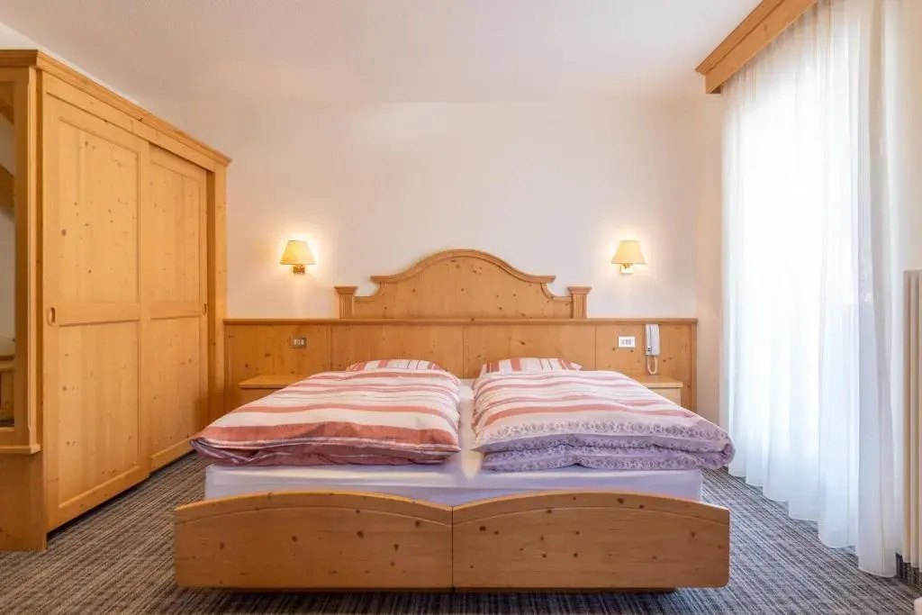 Quadruple room with mountain view