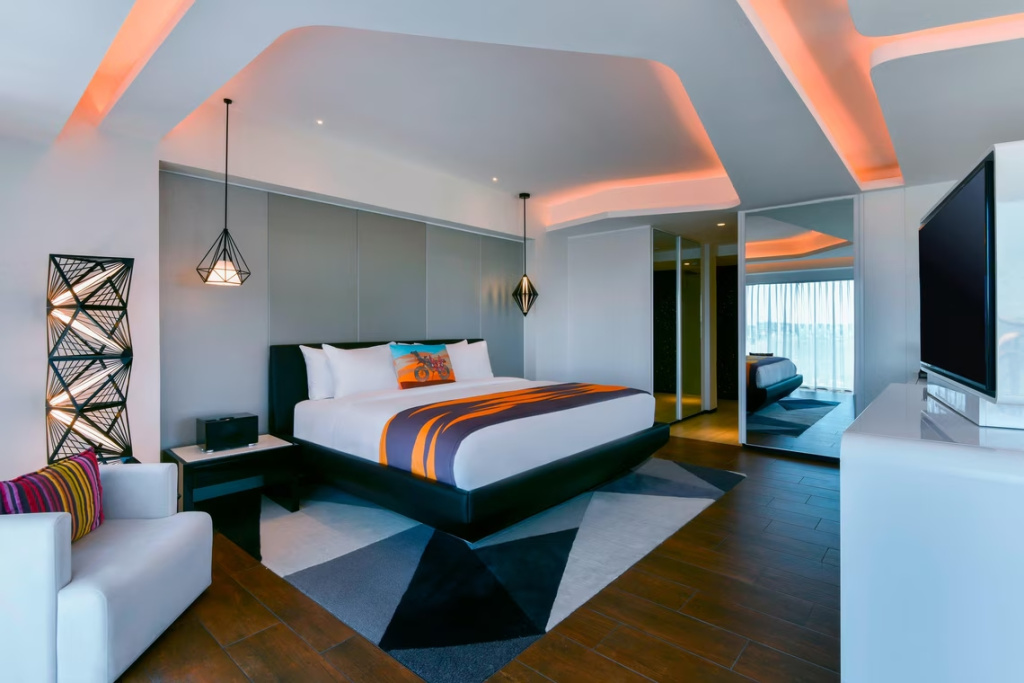 W Double Suite (full double bed)