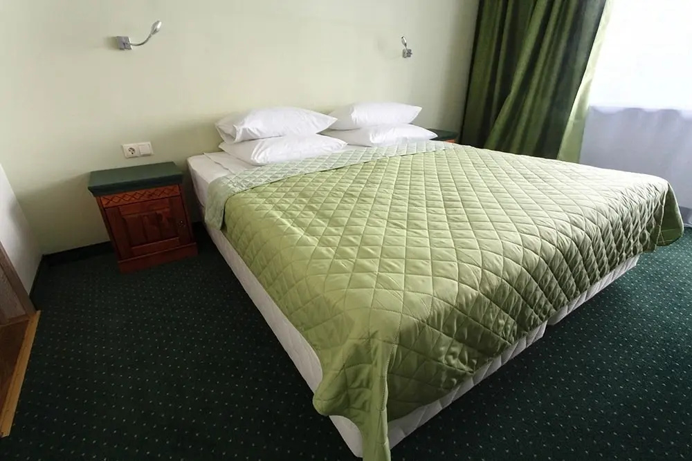 Double room (full double bed)