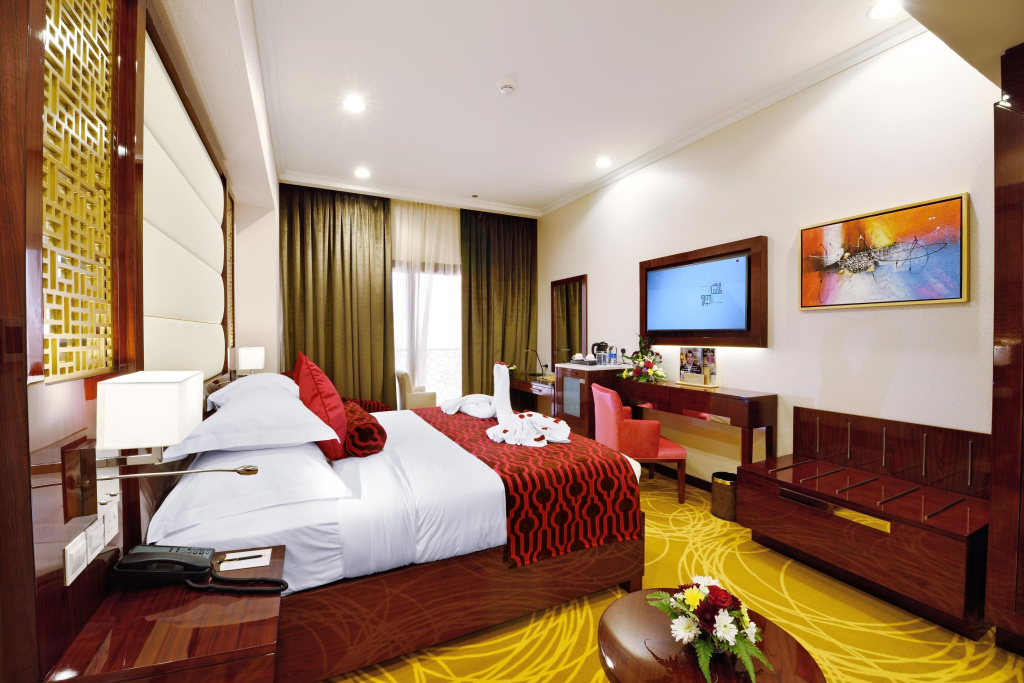 Premier Double Suite with Burj Khalifa view (full double bed)