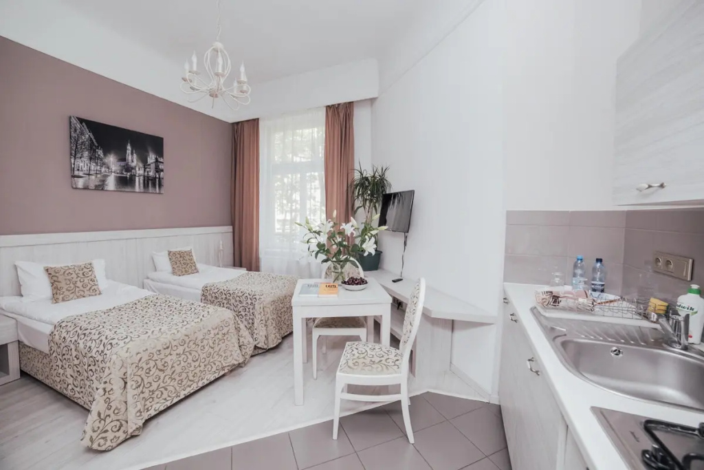 Double Studio (twin beds)