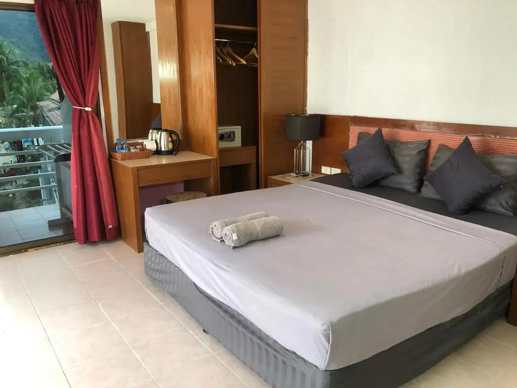 Superior Double room with sea view (full double bed)