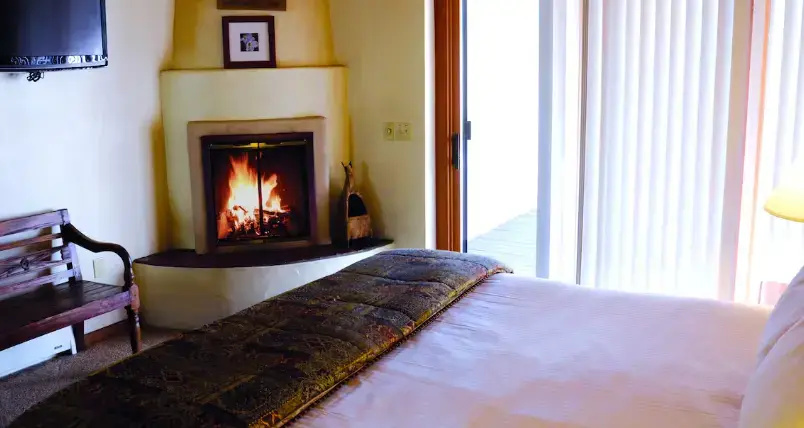 2 Bedrooms Hot Tub Villa with Creek View