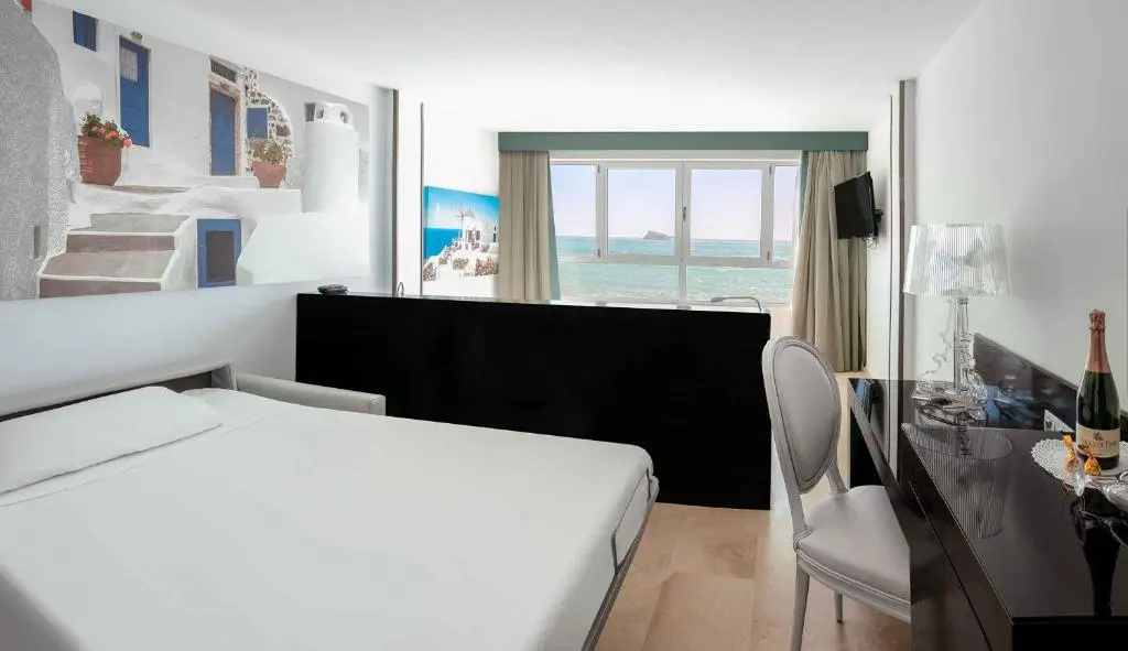 Hotel photo 12