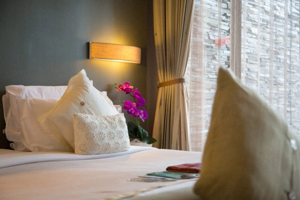 1 Bedroom Deluxe Plunge Pool Double Suite (full double bed)