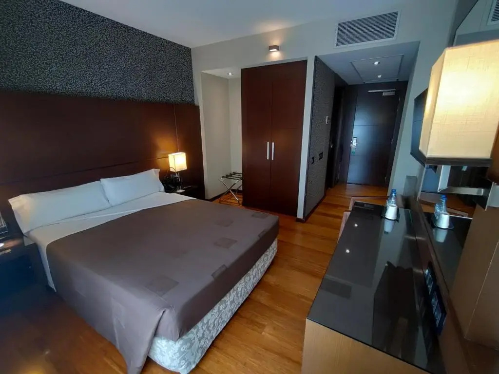 Hotel Barcelona Colonial - Chambres