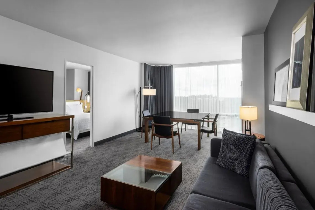 Le Meridien Atlanta Perimeter by Marriott - Chambres