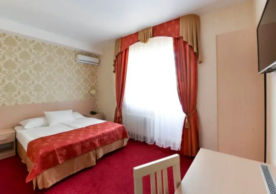 Standard Double room (twin beds)