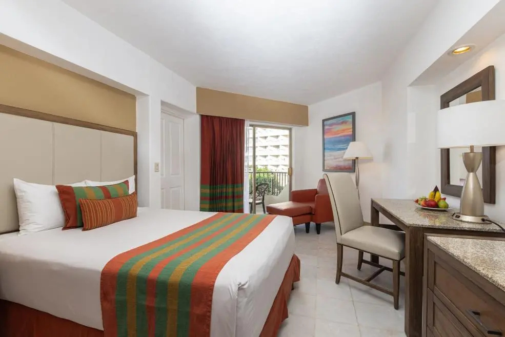 Standard Quadruple room with garden view