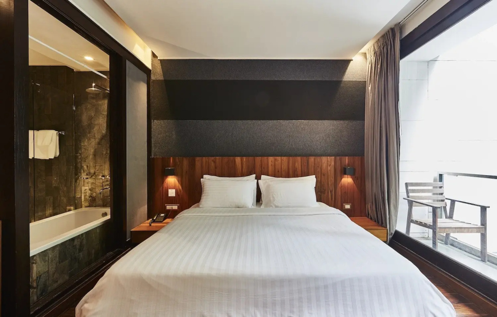 Double Studio (full double bed)
