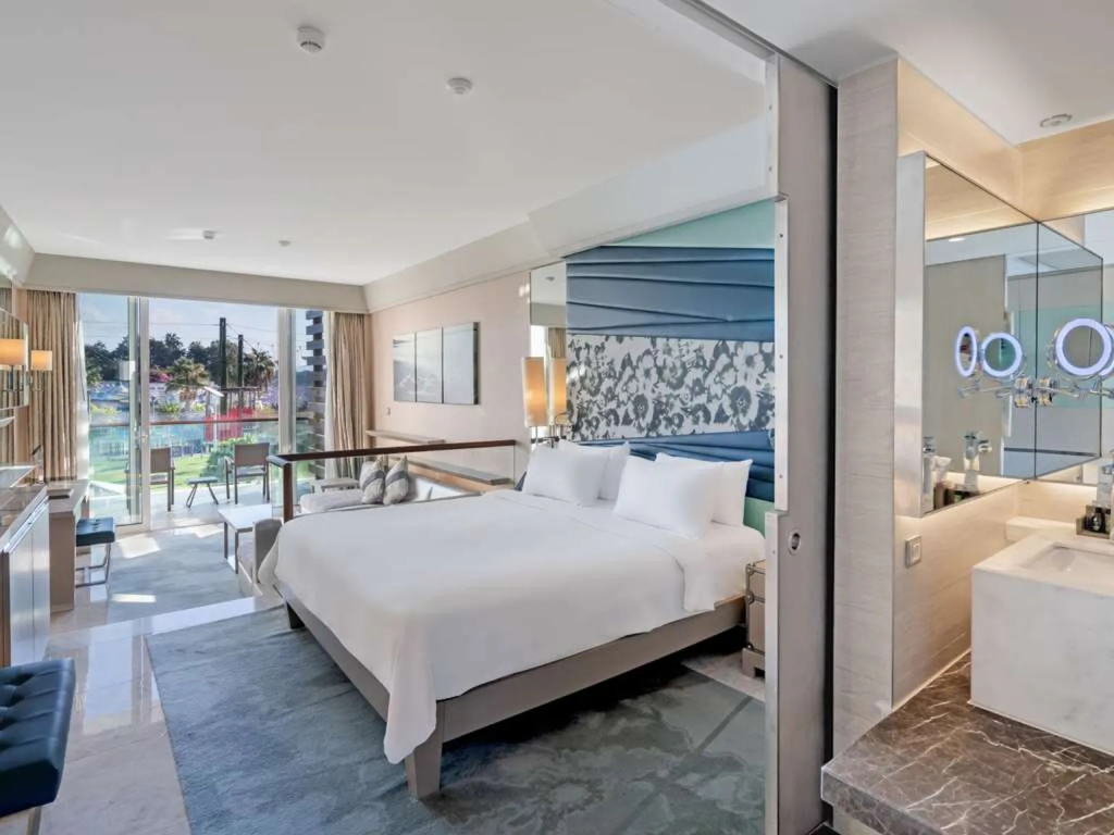 Pool Double Ground Floor Suite (full double bed)