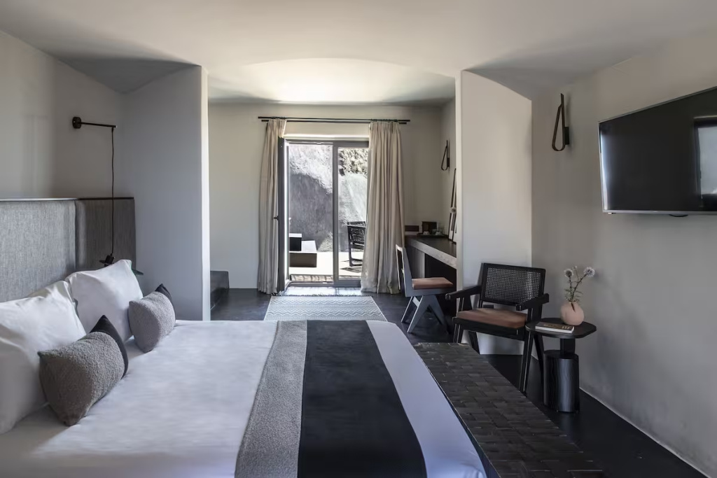 Secret with Infinity Hot Tub Suite with sea view