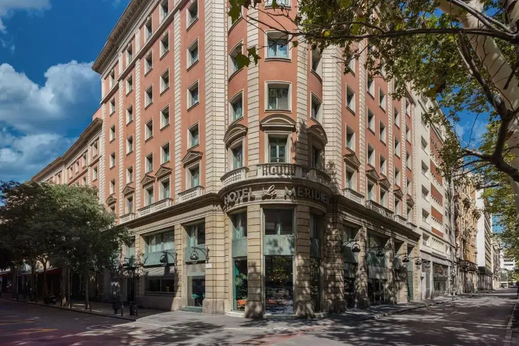 Le Meridien Barcelona — фото