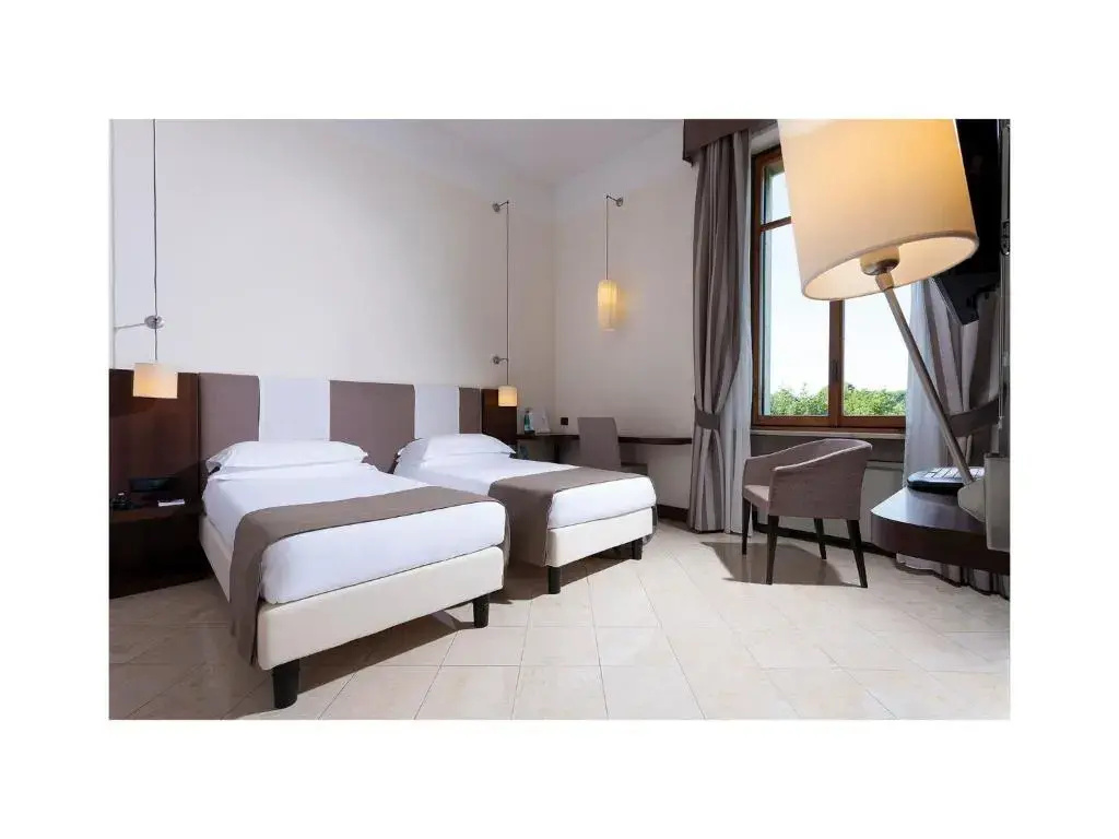 TH Roma - Carpegna Palace Room Type - CLASSIC, DOUBLE BED